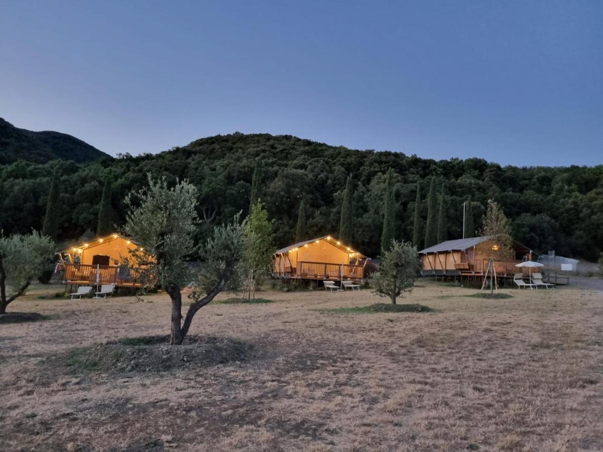 Glamping Le Tegole Hotel Riparbella Luaran gambar