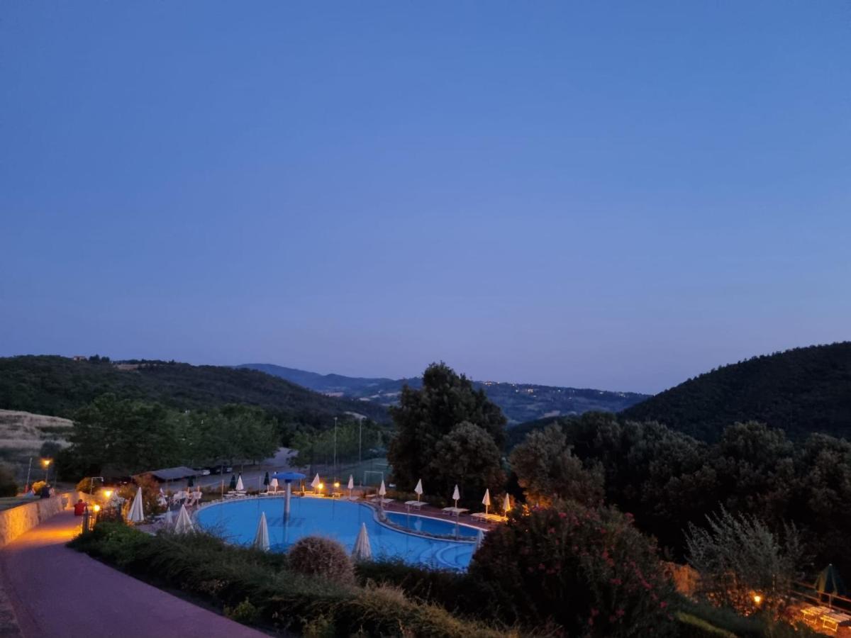 Glamping Le Tegole Hotel Riparbella Luaran gambar