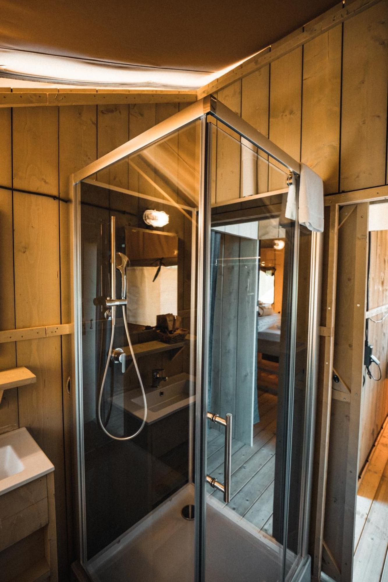 Glamping Le Tegole Hotel Riparbella Luaran gambar