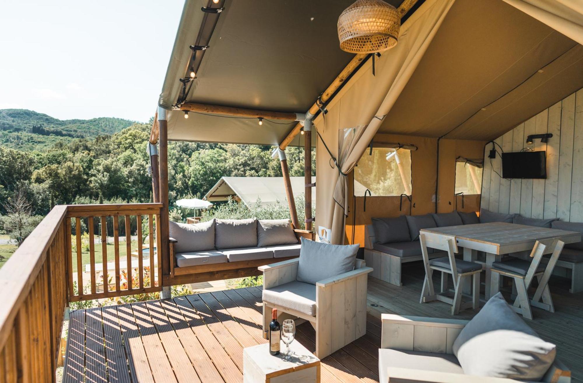 Glamping Le Tegole Hotel Riparbella Luaran gambar